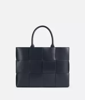 Маленькая сумка Arco с востока на запад Bottega Veneta