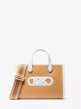 Маленькая сумка-мессенджер Gigi из шагреневой кожи с тиснением Michael Kors, бежевый