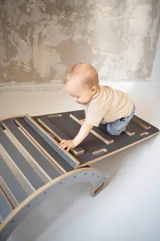 МАЛЕНЬКАЯ качалка Монтессори + МАЛЕНЬКАЯ горка ЛЕСТНИЦА - серый tupti.wood