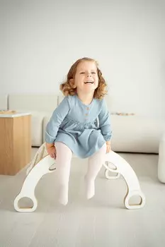 МАЛЕНЬКАЯ качалка Монтессори с ручками. tupti.wood