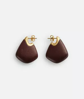 Маленькие серьги из дерева в виде плавника Bottega Veneta