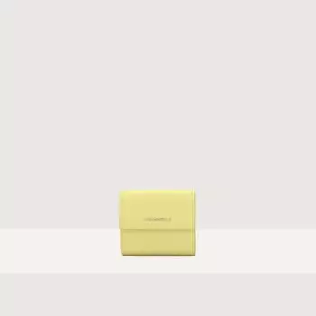 Маленький кошелек из зерненой кожи Coccinelle METALLIC SOFT, зеленый