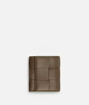 Маленький кошелек с тройным сложением на молнии Bottega Veneta, серо-коричневый