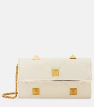 Маленький кожаный кошелек Roman Stud на цепочке Valentino Garavani, белый