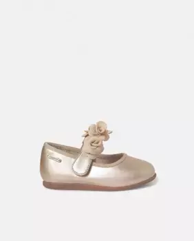 Малышка Мэри Джейн с цветами mayoral, золотой