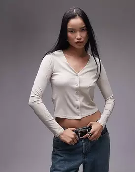 Mango – кардиган бежевого цвета с повязкой на голову