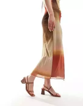 Mango – красные босоножки на высоком каблуке с квадратными носами