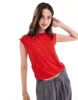 Mango – топ без рукавов из фактурной ткани красного цвета