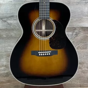 Martin Custom Shop 0000 Adirondack/WEIR 1935 Sunburst с футляром Custom Shop 0000 Adirondack/WEIR 1935 w/case