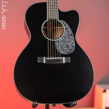 Martin Custom Shop 00-18 Демонстрация наклонного плеча в разрезе