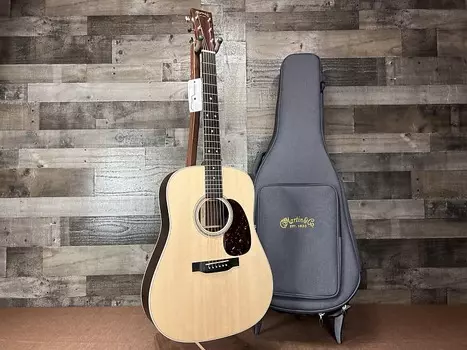Martin D-16E Rosewood с сумкой Martin Deluxe Gig Bag D-16E Rosewood w/Martin Deluxe Gig Bag