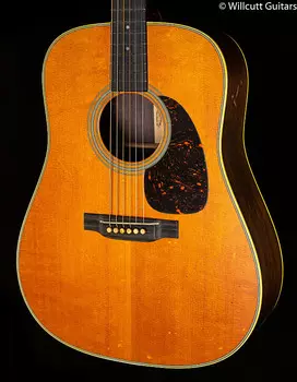 Мартин Рич Робинсон D-28 в возрасте (515 лет) Martin