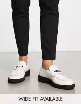 Массивные лоферы ASOS из белой кожи с черной фурнитурой и контрастной подошвой