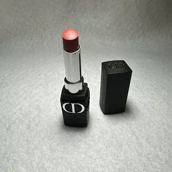 Матовая губная помада Forever Transfer Proof Comfort Matte Lipstick 558 Cherie, Dior