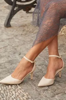 Матовые туфли на высоком каблуке с ремешком вокруг щиколотки Linzi, бежевый