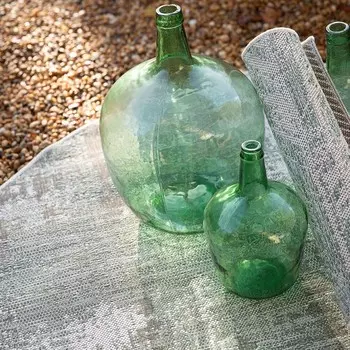 Мебельный ковер полуоднотонного цвета - Катания Vivaraise, черный