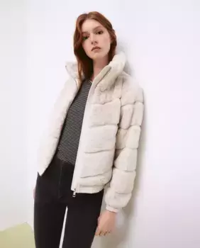 Меховая куртка с высоким воротником Tintoretto, цвет 120 Crudo