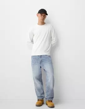 Мешковатые джинсы с жаккардовым принтом Bershka, голубой