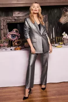 Металлические брюки пошиты на заказ Love & Roses, серебряный