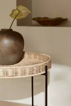 Металлический столик поднос H&M, бежевый