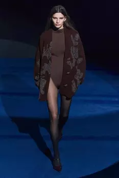 Металлическое вязаное пальто ZARA, цвет wine