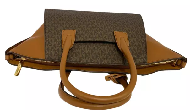 Michael Kors Avril To Zi Кожаная сумка через плечо SIGNATURE Satchel, цвет Brown Mk/Gold
