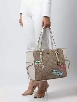 Michael Kors Gilly Large Jet Set Сумка-тоут на молнии сверху со шнурком, коричневый/бежевый