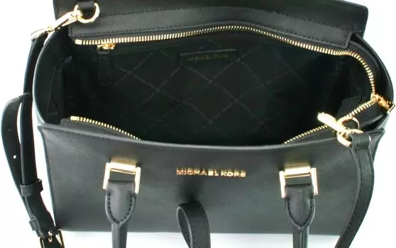 Michael Kors Selma Сумка-саквояж из сафьяновой кожи среднего размера с молнией сверху (черный)