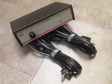 Микрофон AKG SolidTube Tube Condenser Microphone Power Transformer Supply