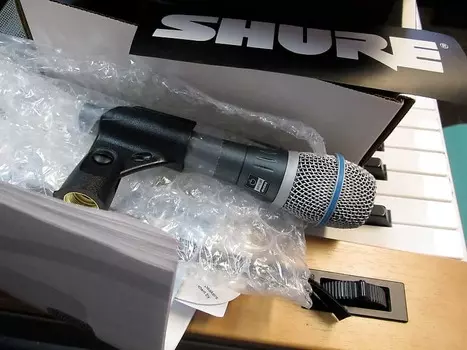 Микрофон Shure BETA 87A Supercardioid Dynamic Mirophone