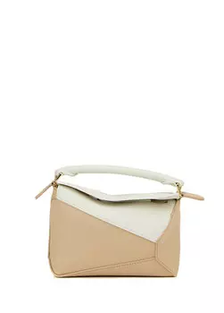 Мини-пазл бежево-белая женская кожаная сумка Loewe