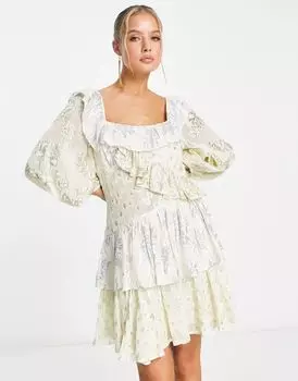 Мини-платье ASOS из жаккардового золотистого и серебристого металлика с квадратным вырезом и рюшами