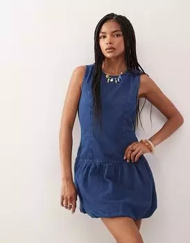 Мини-платье без рукавов из денима Reclaimed Vintage цвета индиго