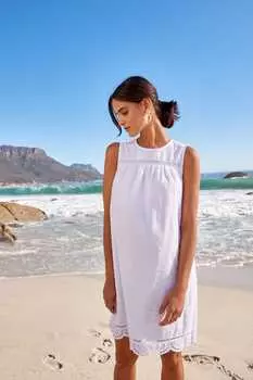 Мини-платье без рукавов с английской вышивкой Next, белый