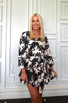 Мини-Платье Georgia Louise Godet с V-образным вырезом и объемными рукавами In The Style, серый