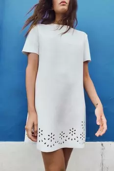 Мини-платье из искусственной замши ZARA, белый