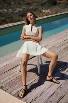 Мини-платье из крепа без рукавов ZARA, экрю