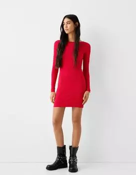 Мини-платье из рубчатой вязки с вырезом-лодочкой и длинными рукавами Bershka, красный