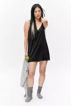 Мини платье комбинация из кружевного атласа Monki, черный