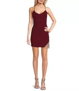 Мини-платье на бретельках City Vibe с V-образным вырезом и бахромой с боковым разрезом, красный