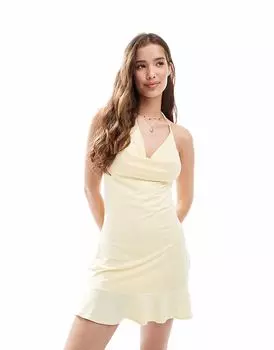 Мини-платье Pull&Bear с воротником-халтером бледно-желтого цвета