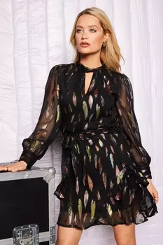 Мини-платье с длинными рукавами и закрученным вырезом оборками и подолом Love & Roses, черный