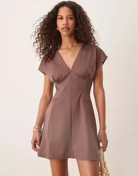 Мини-платье с короткими рукавами и глубоким швом ASOS DESIGN цвета мокко