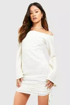 Мини-платье с открытыми плечами и жатыми складками boohoo, белый