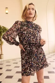 Мини платье с поясом и отделкой заклепками Love & Roses, бежевый