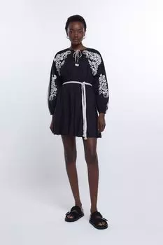 Мини-Платье с поясом River Island, черный