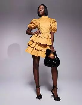 Мини-платье с высоким воротом и эффектными рукавами горчичного цвета True Decadence