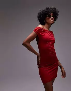 Мини-платье Topshop с асимметричной отделкой и перекрученной отделкой красного цвета