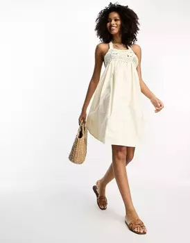 Мини-сарафан Asos Design Crochet Halter Trapeze, кремовый