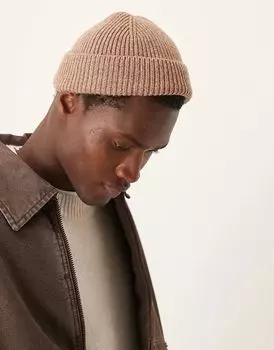 Мини-шапка-бини в рубчик из овечьей шерсти в коричневом цвете ASOS DESIGN